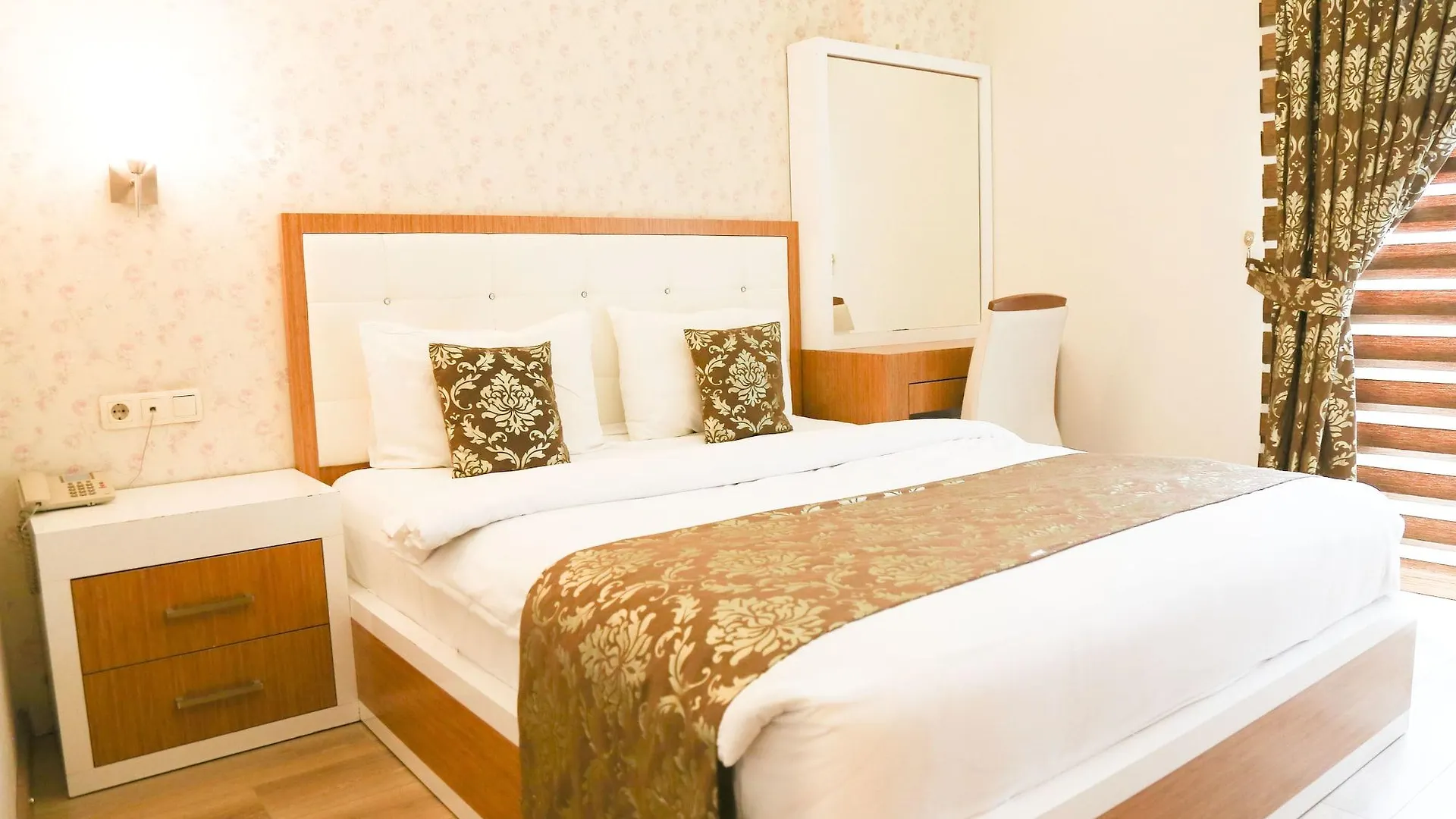 Cebeciler Hotel Трабзон